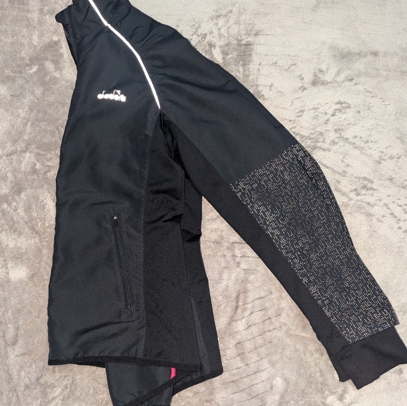 Adidas Running Jacket - Woman's medium - Picture 2 of 3
